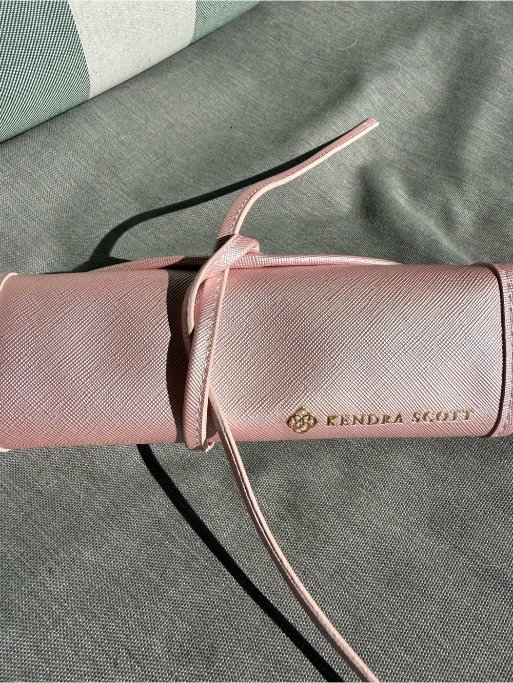 Kendra Scott Light Pink Leatherette Jewelry Roll with Gold Logo